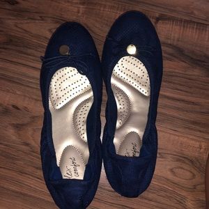 blue flats